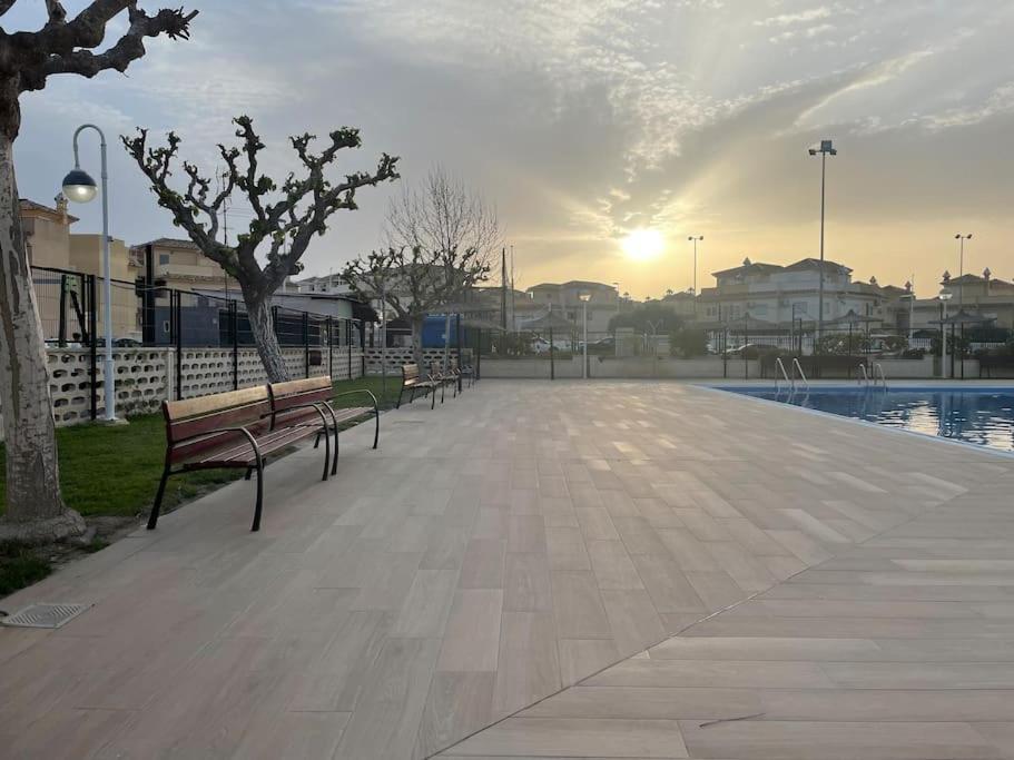 Lovely Holiday Home Santa Pola,Gran Alacant Eksteriør billede